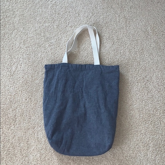 old navy blue with white straps tote - Picture 2 of 3
